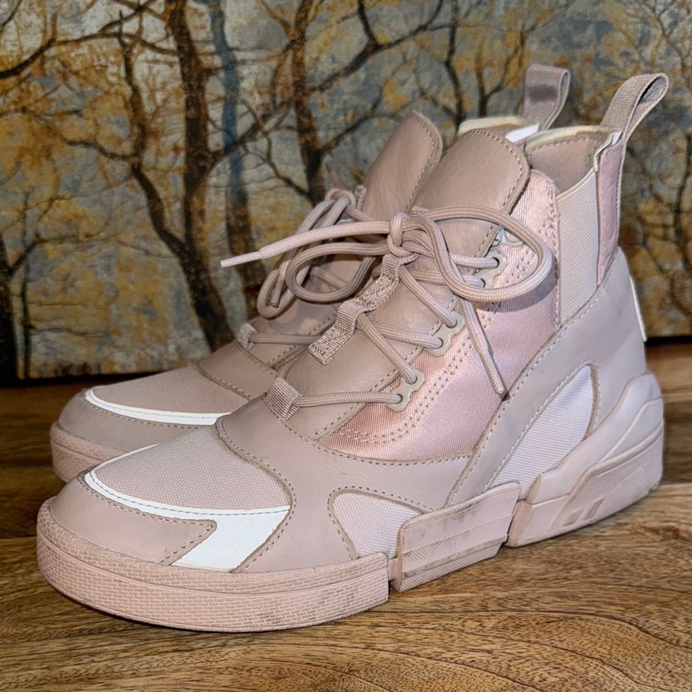 Converse CPX Chelsea High-Top Sneakers in pink size 8